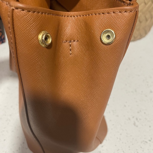 Tory Burch Robinson Double Zip Tote - Picture 5 of 13